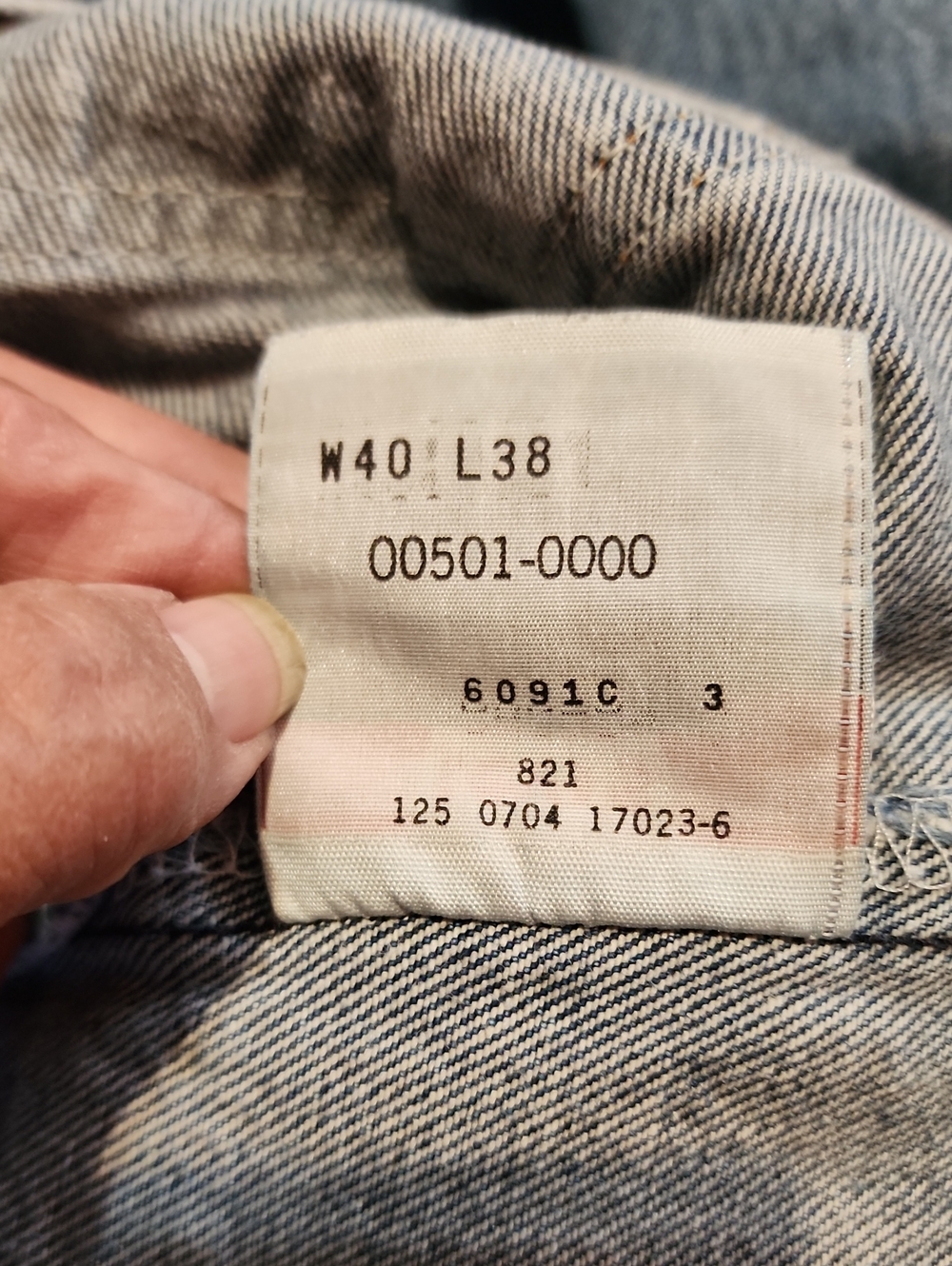 Vintage 501xx Levis Y2K  Denim Jeans Mens  Made In USA Button Fly 40 x 38 - Picture 12 of 12